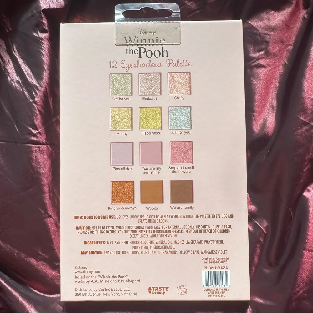 Disney Winnie the Pooh Eyeshadow Palette - Picture 3 of 10